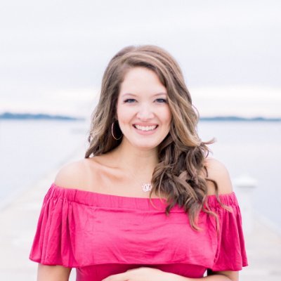 Profile Picture of Champagne & A Sippy Cup (@Champs_SippyCup) on Twitter