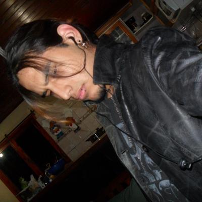 Profile Picture of Emanuel Orellana (@cuervo_julia) on Twitter