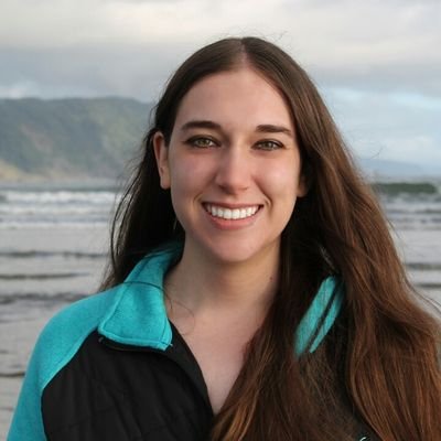 Profile Picture of Sarah Shoop (@smshoop) on Twitter