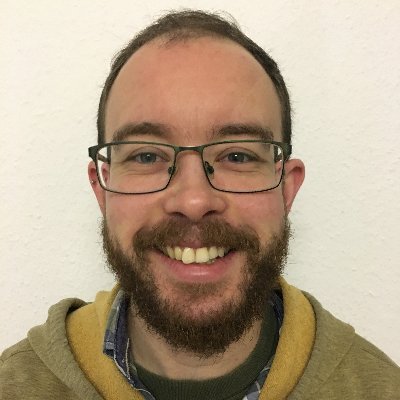 Profile Picture of Laurie (@groober) on Twitter