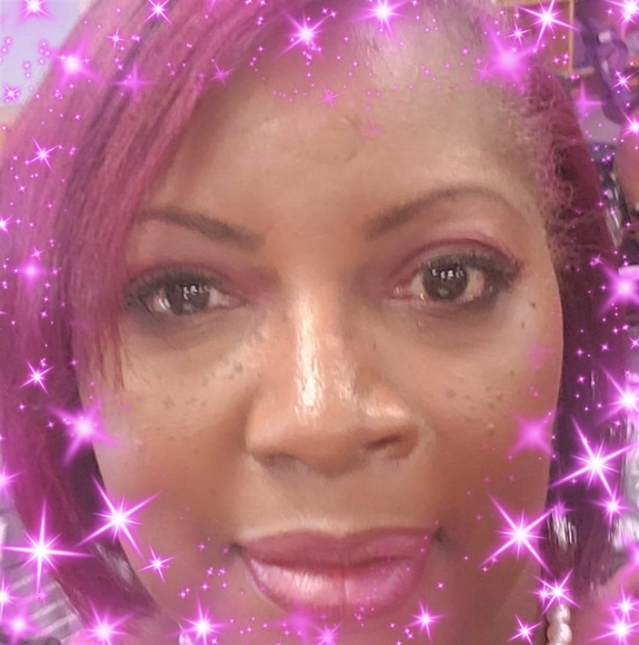 Profile Picture of Reta Harris (@ladyberg5) on Poshmark