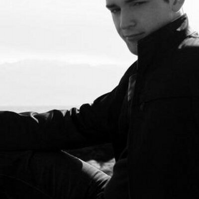 Profile Picture of Kyle MacLellan (@KMacLellan89) on Twitter