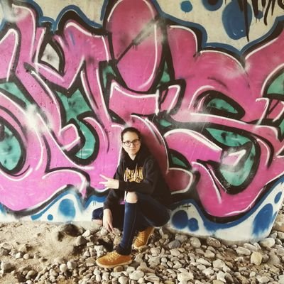 Profile Picture of Jana Cookie (@LarryKarl3) on Twitter