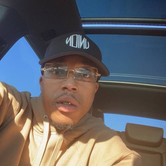 Profile Picture of Maurice Mason (@rottenmook) on Poshmark