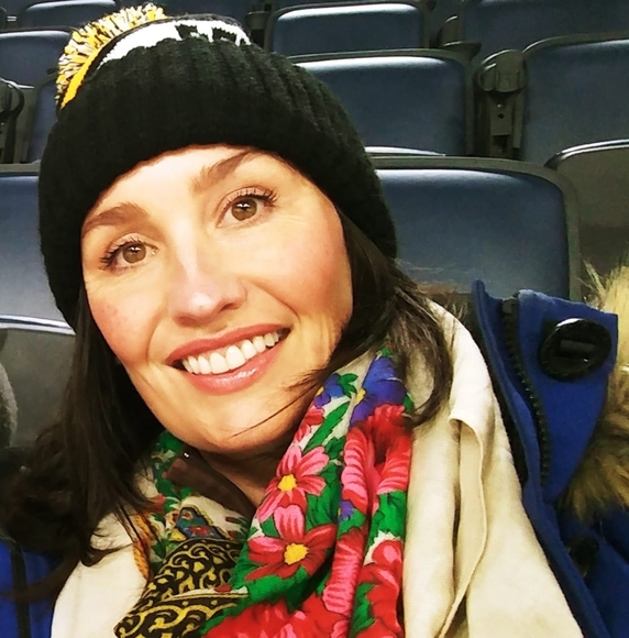 Jenifer Cooper - Poshmark Profile Picture of Jenifer Cooper (@jenifercooper) on Poshmark