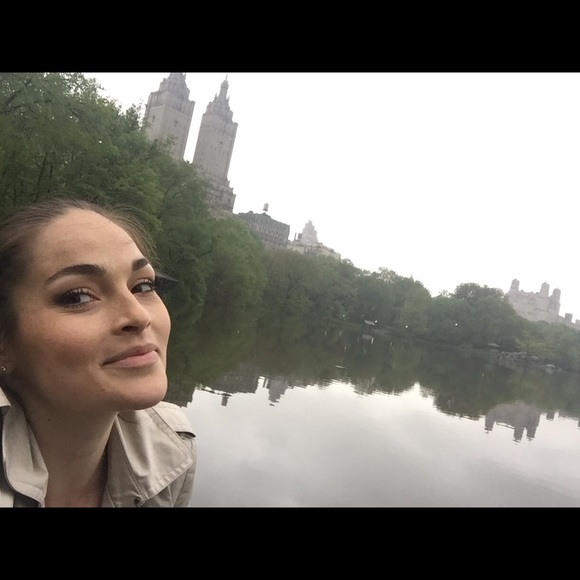 Chelsea Ullman - Poshmark Profile Picture of Chelsea Ullman (@chelsearose520) on Poshmark