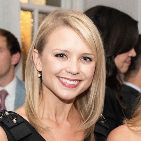 Profile Picture of Madison Wiberg (@madisonmwiberg) on Poshmark