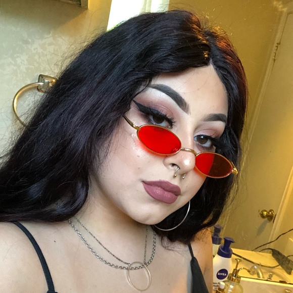 Profile Picture of Bree Miles (@spoopybri) on Poshmark