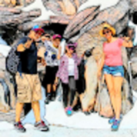 Profile Picture of Guillermo Arroyo (@guillermoarr410) on Poshmark