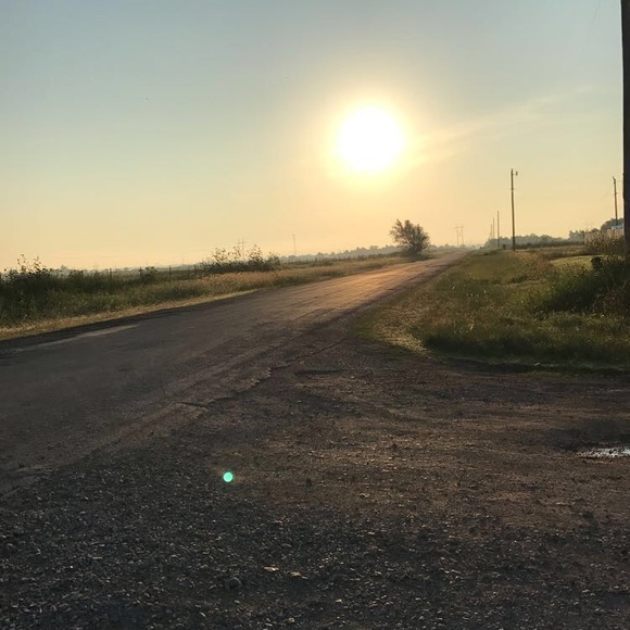 Profile Picture of Setharae Nusz (@leafpaw34) on Poshmark