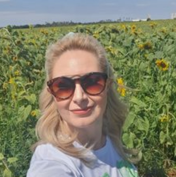 Mary Azbell - Poshmark Profile Picture of Mary Azbell (@thimaingo52187) on Poshmark