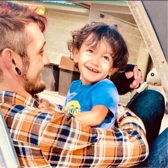 Profile Picture of Zakary Vandecar (@vandecar) on Poshmark