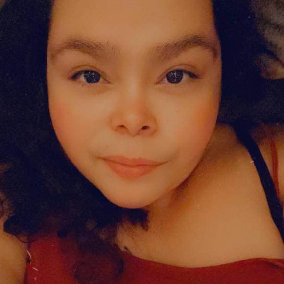 Profile Picture of Lucy Lucero (@lucylml1992) on Poshmark