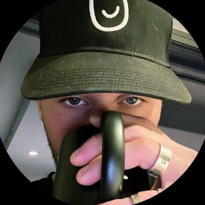 Profile Picture of robertmclyv (@robertmclyv) on Tiktok