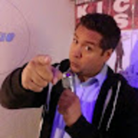 Profile Picture of Edward Alvarez (@divzealous) on Poshmark