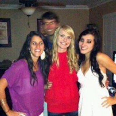 Profile Picture of Catherine L Welch (@kittiiecat) on Twitter