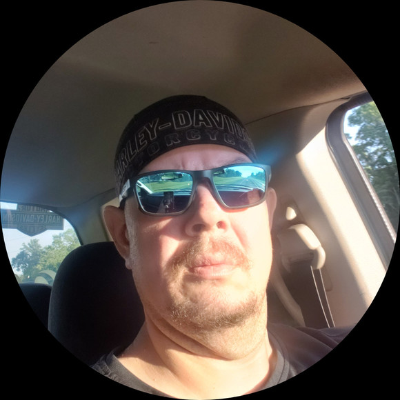 Profile Picture of Jeremy Kollak (@jkollak) on Poshmark