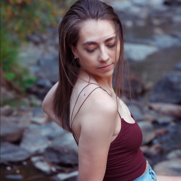 Profile Picture of Stephanie Vincelli (@vincelli2) on Poshmark