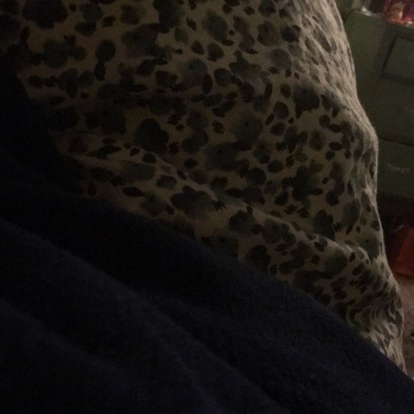 Profile Picture of Bea Kneeskern (@abbiknees) on Poshmark