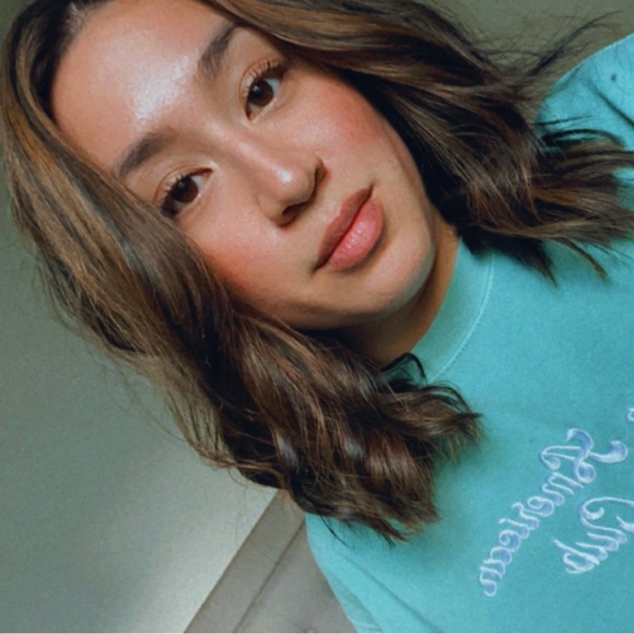 Profile Picture of Claudette Jones (@claudiej23) on Poshmark