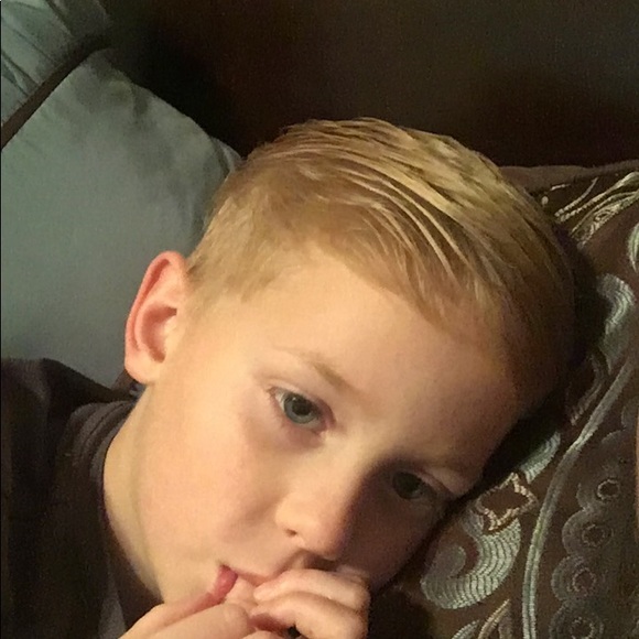 Profile Picture of Matthew Maness (@tootsieandsheba) on Poshmark