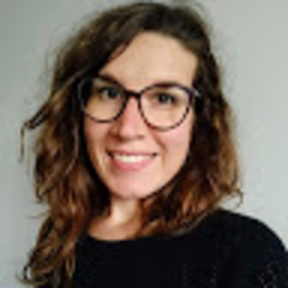 Profile Picture of Pauline Wienders (@plnwdrs) on Poshmark