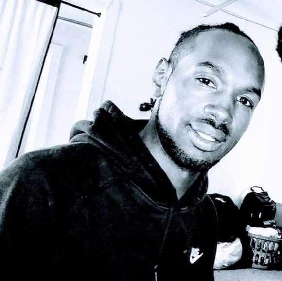 Profile Picture of Jerome Brown (@romenraegeanne) on Poshmark