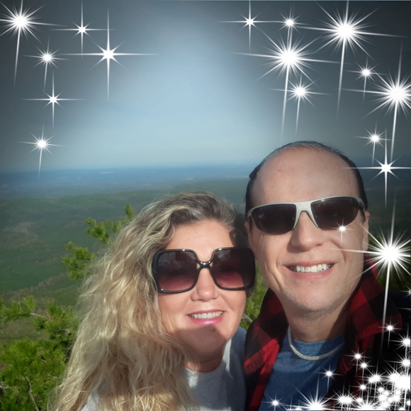 Profile Picture of Brandy Leogrande (@brandyleogrande) on Poshmark