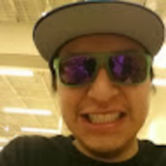 Profile Picture of Elmo Moberly (@elmomoberly) on Poshmark