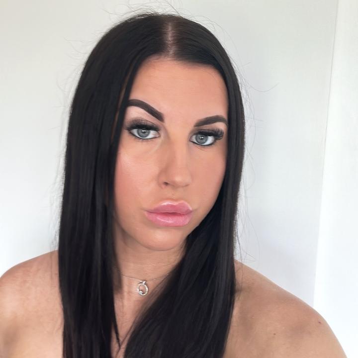 Profile Picture of Jemkershawxxxx (@jemkershaw) on Tiktok