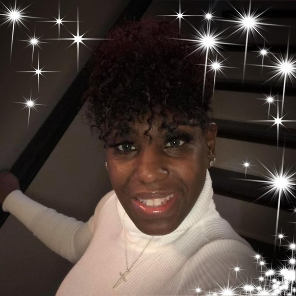 Profile Picture of Sheree Lewis (@lsheree74) on Poshmark