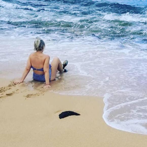 Profile Picture of Marcella Moeller (@flufftag) on Poshmark