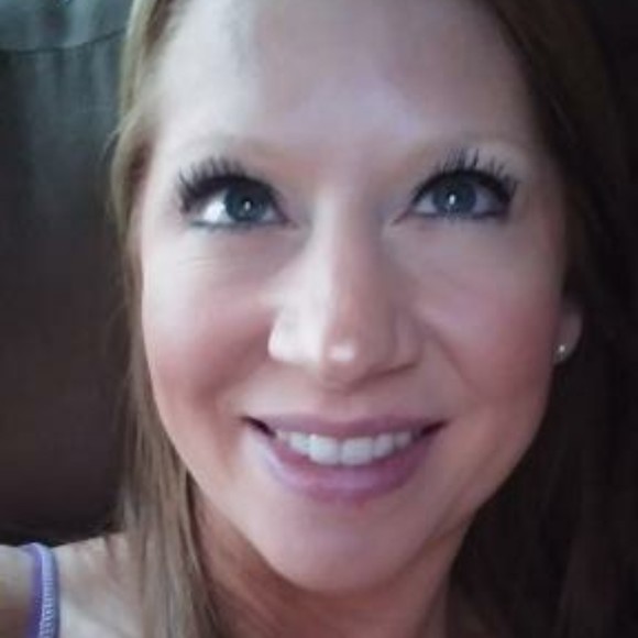 Profile Picture of Rachael Sarah (@murffysmom) on Poshmark