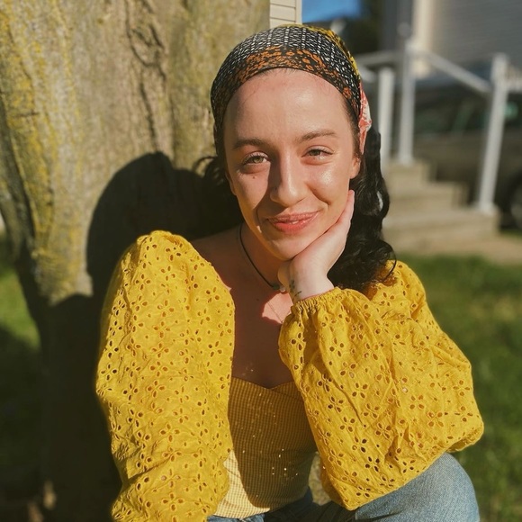 Profile Picture of Zoe Vendetti (@zvendetti1) on Poshmark