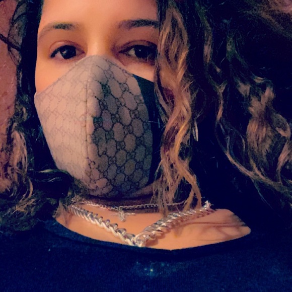 Profile Picture of Rosa Toribio (@rosmery29279) on Poshmark