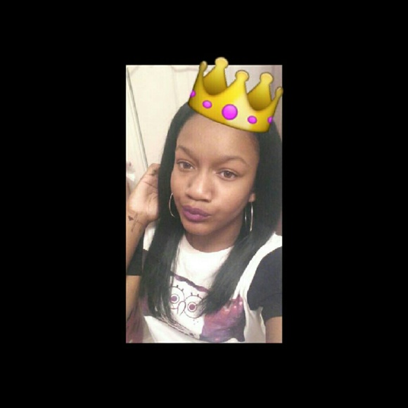 Profile Picture of Carlisha Shy (@cshy14) on Poshmark