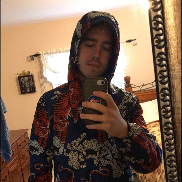 Profile Picture of Mathew Uher (@mathewuher) on Poshmark