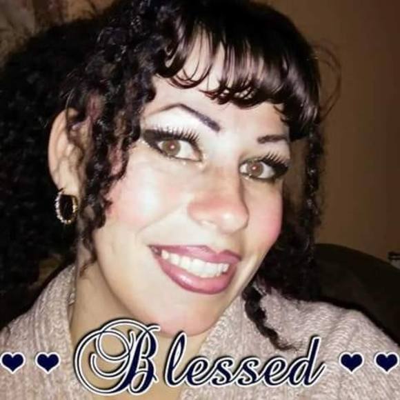 Profile Picture of Lisa Ayers (@5019) on Poshmark