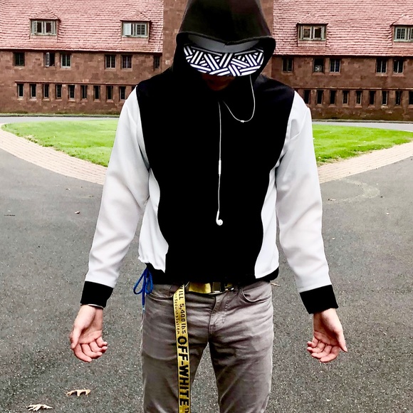 Profile Picture of Robert Aughtryaughtry (@aughtryr) on Poshmark