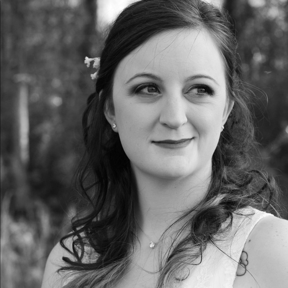 Profile Picture of Alex Hackney (@alexisk369) on Poshmark