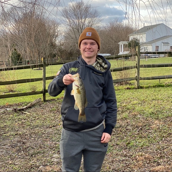 Profile Picture of Geoffrey Surrette (@gsurrette23) on Poshmark