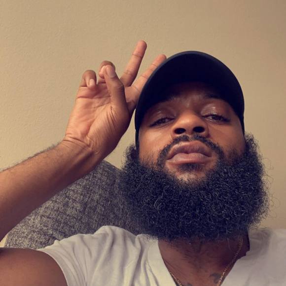 Isaiah Chavez - Poshmark Profile Picture of Isaiah Chavez (@izayachavez) on Poshmark