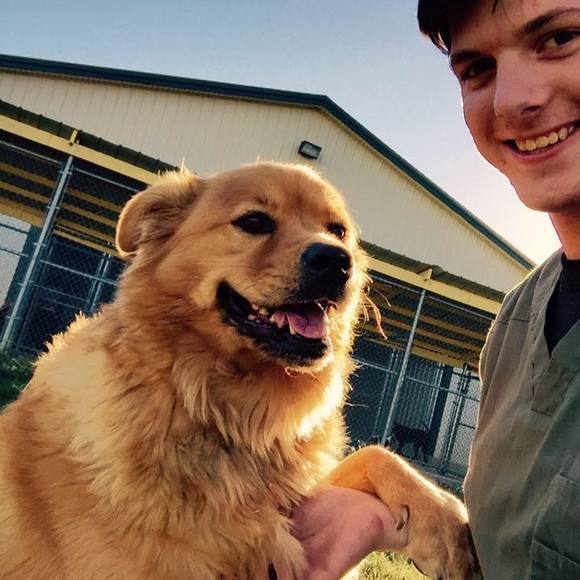 Profile Picture of Kevin Erlewine (@hawk4520) on Poshmark