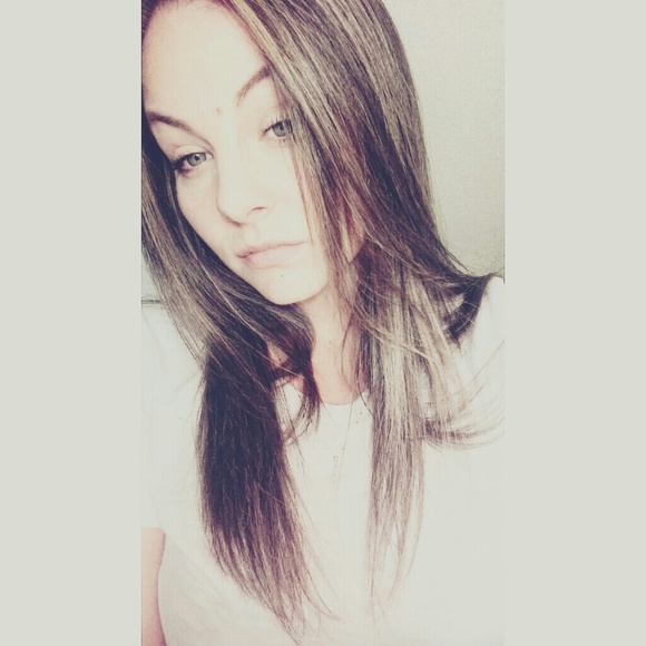 Danielle Giannone - Poshmark Profile Picture of Danielle Giannone (@ddholleran) on Poshmark