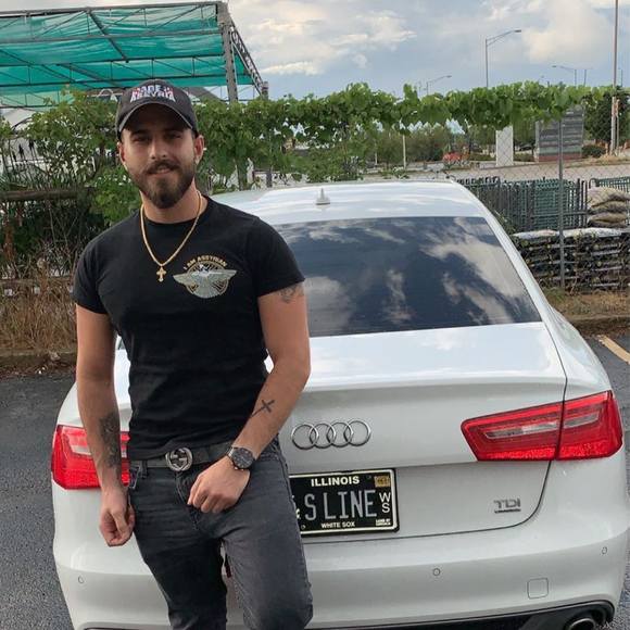 Profile Picture of Ashour Kifarkis (@ashourkifarkis) on Poshmark