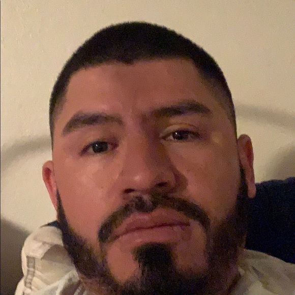 Profile Picture of Carlos Barraza (@charliealcatel) on Poshmark