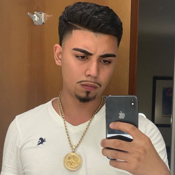 Profile Picture of Miguel Chavez (@chavezmiguel57_) on Poshmark