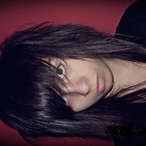 Profile Picture of Caroline Greszta (@carinagoodies) on Myspace
