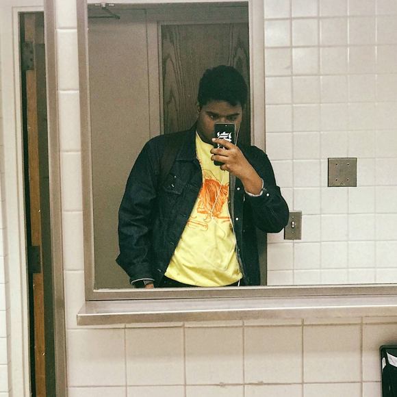Profile Picture of Varun Kumar (@kumarvarunn) on Poshmark