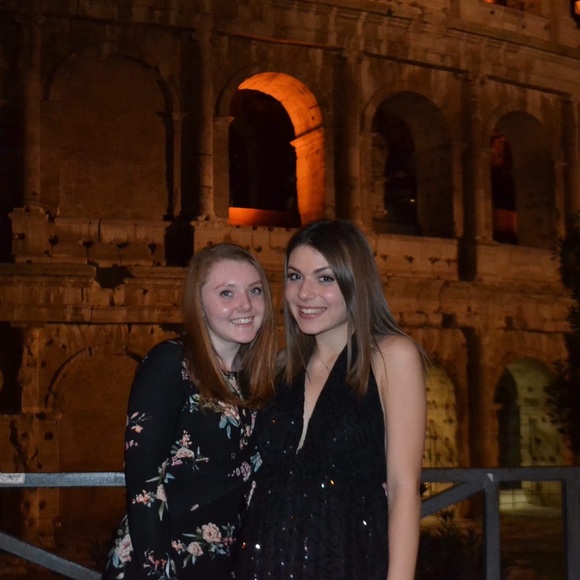 Profile Picture of Isabelle Luscher (@isabelleluscher) on Poshmark